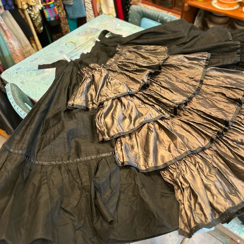 Victorian Vintage Bustle - Picture 5 of 11